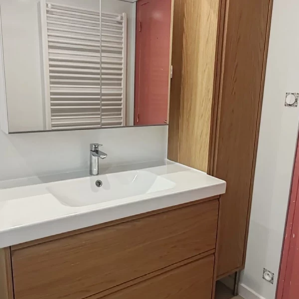 b7e8e25d-c9c8-479f-9571-1673a3c78029