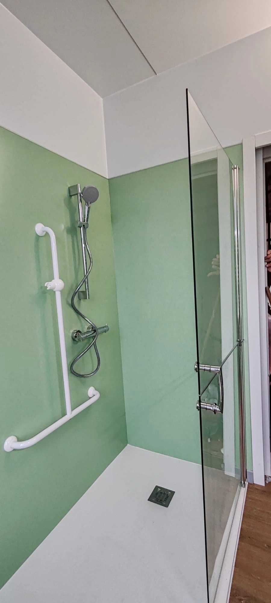 82b8aadc-9892-48c4-936a-fd220aa43de9