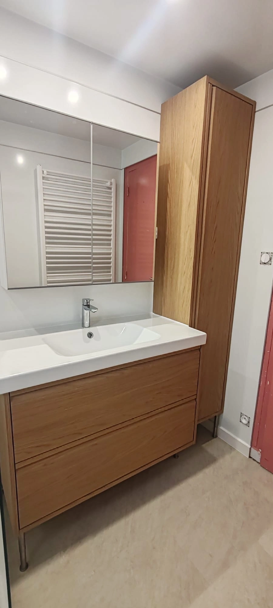 b7e8e25d-c9c8-479f-9571-1673a3c78029